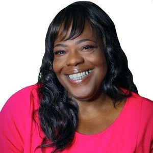 Meet your Posher, Lecia